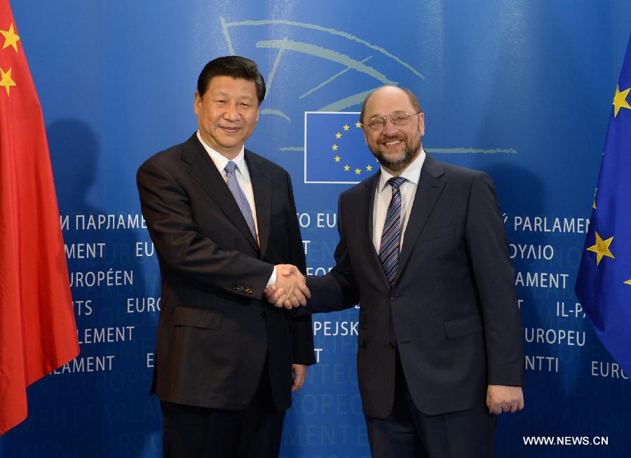 الرئيس الصينى: الصين ترغب فى تعزيز التبادلات البرلمانية مع الاتحاد الأوروبى 