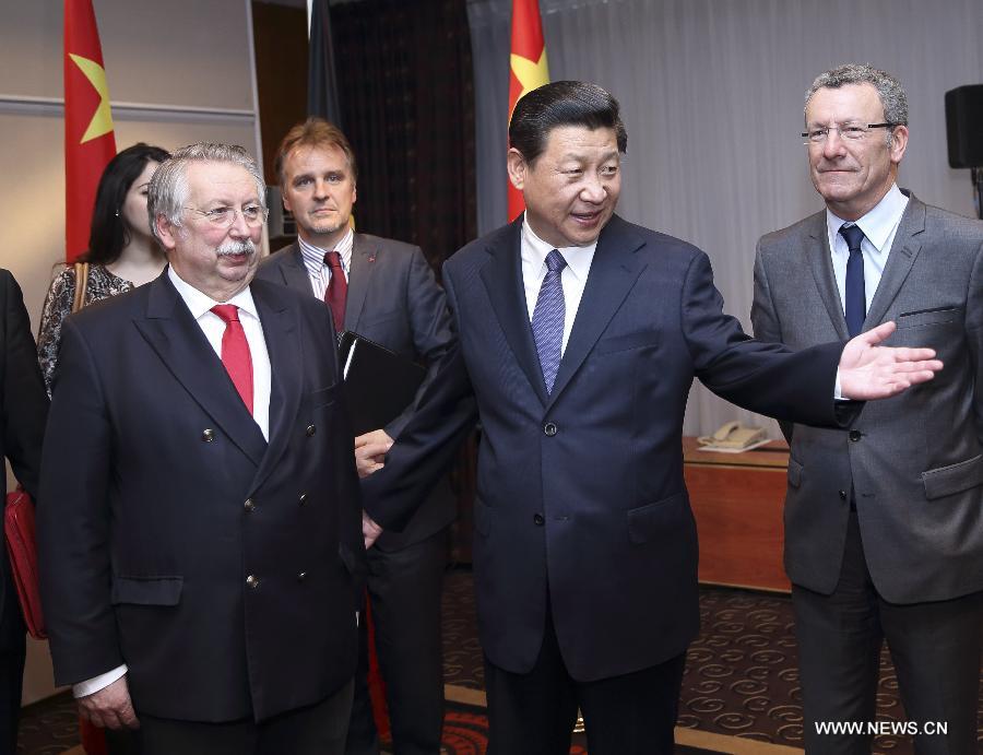 الرئيس الصينى يمتدح رئيس مجلس النواب البلجيكى لجهوده فى تعزيز العلاقات بين البلدين  (3)