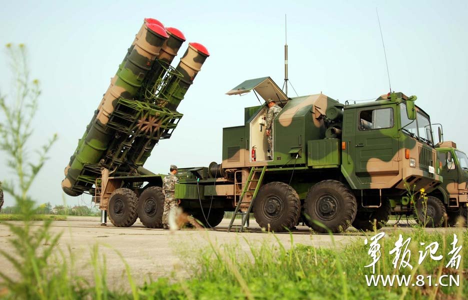 الصين تكشف نقاب عن صواريخ الدفاع الجوي بعيد المدى HQ-9  (10)