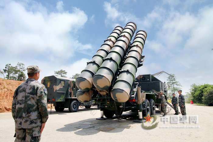 الصين تكشف نقاب عن صواريخ الدفاع الجوي بعيد المدى HQ-9  (6)