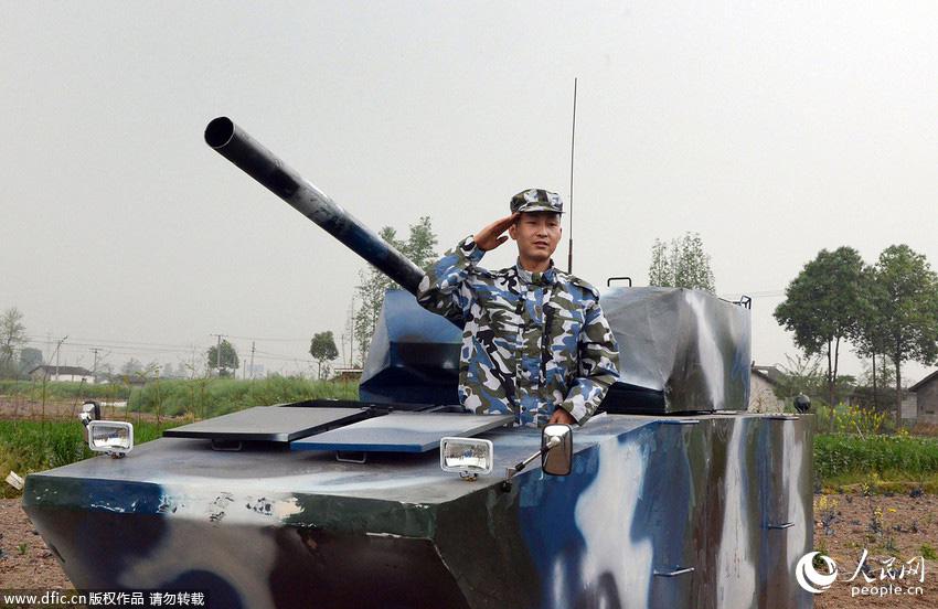 "الأب الممتاز فى الصين" يصنع لابنه  لعبة دبابات وزنها 3 أطنان  (2)
