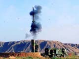 الصين تكشف نقاب عن صواريخ الدفاع الجوي بعيد المدى HQ-9 