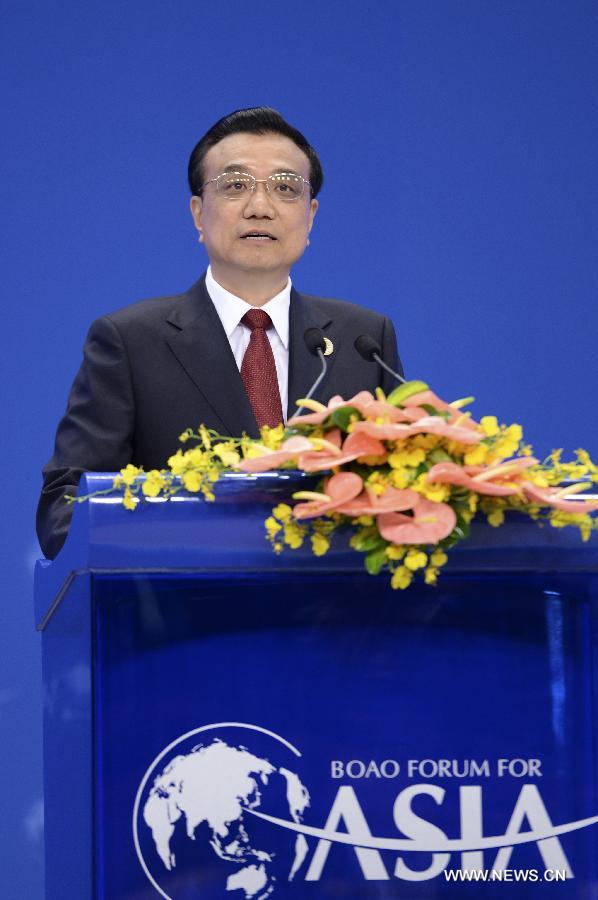 رئيس مجلس الدولة الصيني يحث على التكامل الاقتصادي الآسيوي