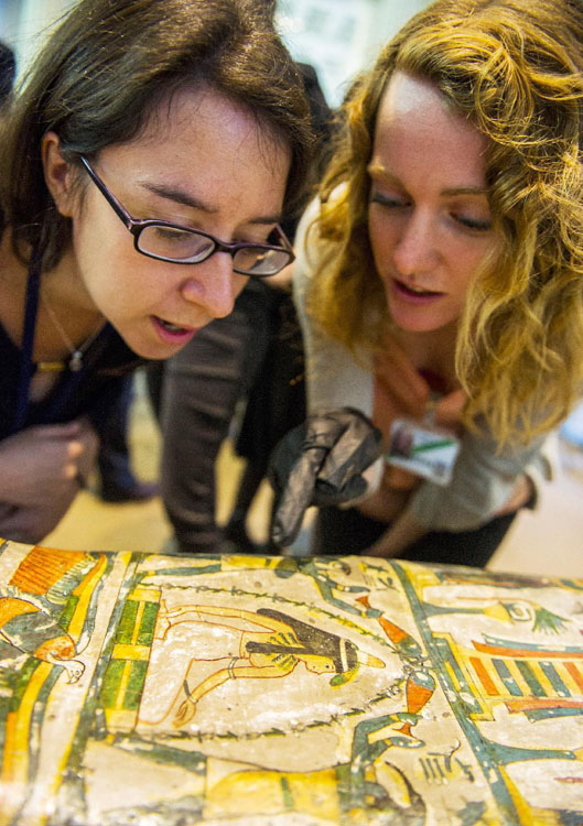 مومياء لكاهنة مصرية تعرض في المتحف البريطاني (8)