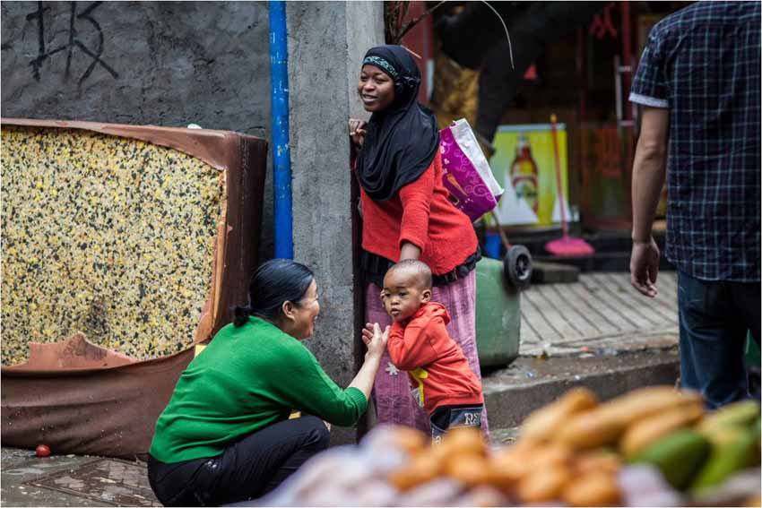 قصة بالصور: "شارع الأفارقة" في قوانغتشو الصينية  (3)