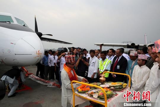 نيبال تستقبل أول طائرة صينية الصنع (3)
