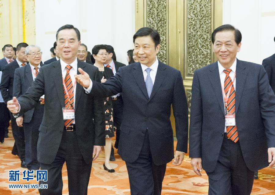 نائب الرئيس الصيني يحث على بذل جهود ملموسة لتنمية هونج كونج 