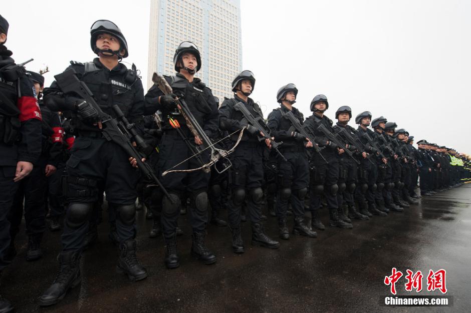الصين تنظم تدريبات ضد العنف في كافة أنحاء البلاد (2)
