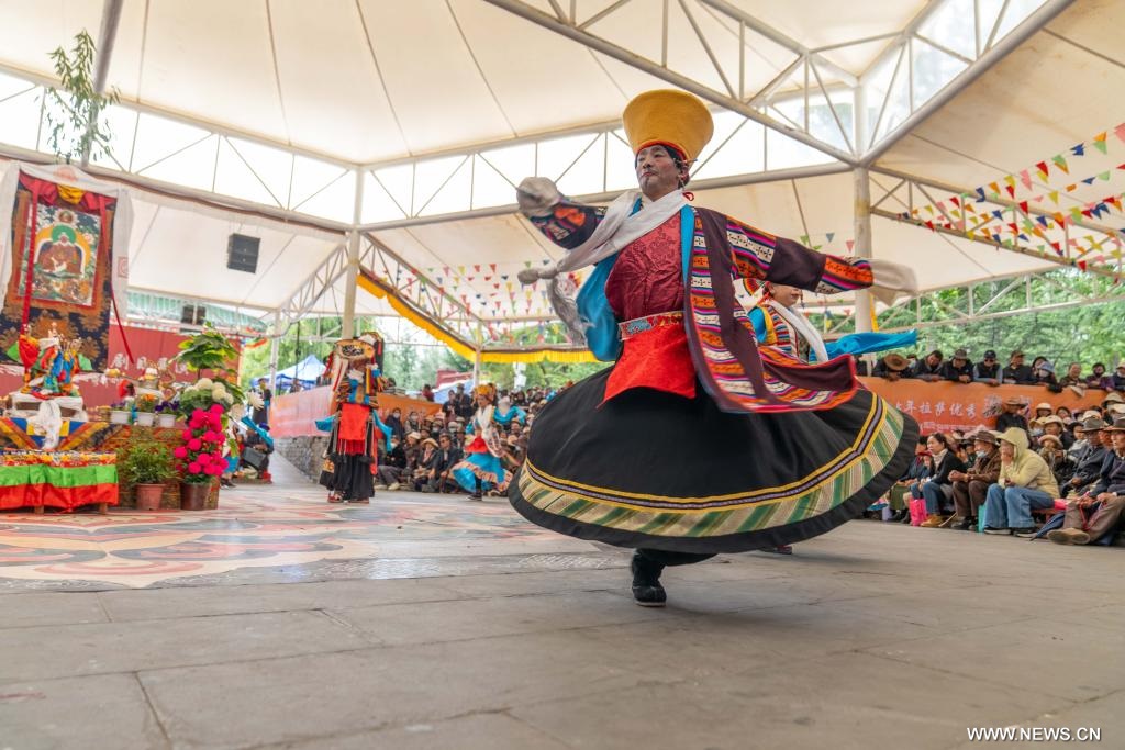 عروض لمسرحية تبتية احتفالا بمهرجان