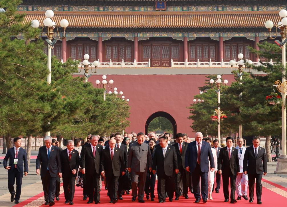 الصورة: شي يحضر تجمعا لإحياء الذكرى الـ80 للانتصار في حرب المقاومة الشعبية الصينية ضد العدوان الياباني والحرب العالمية ضد الفاشية