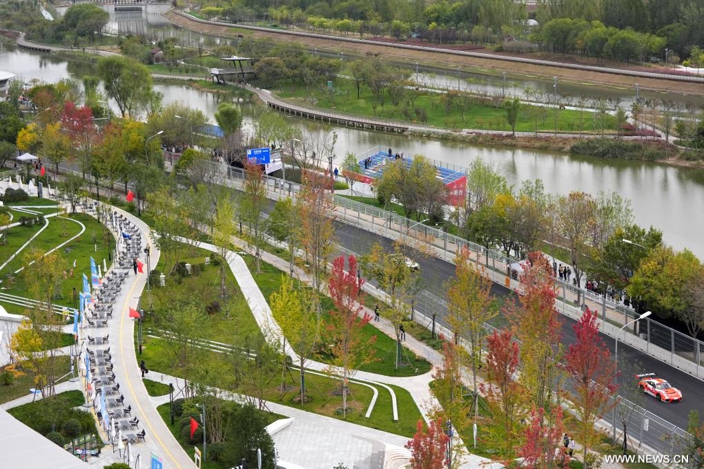 مشاهد سباق التأهيل في آسيا لسباق تحدي