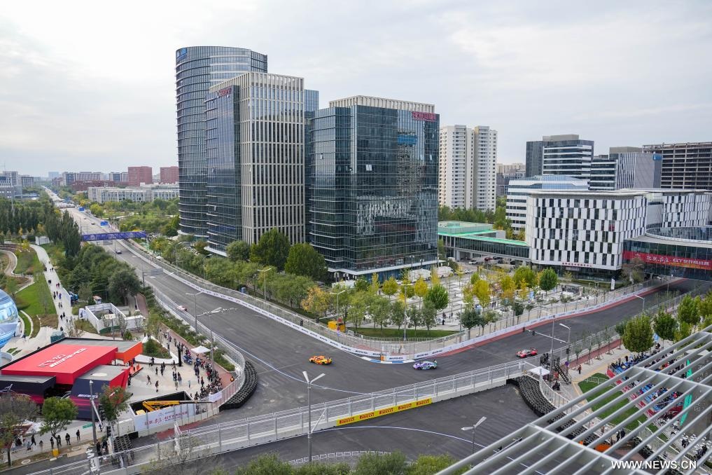 مشاهد سباق التأهيل في آسيا لسباق تحدي