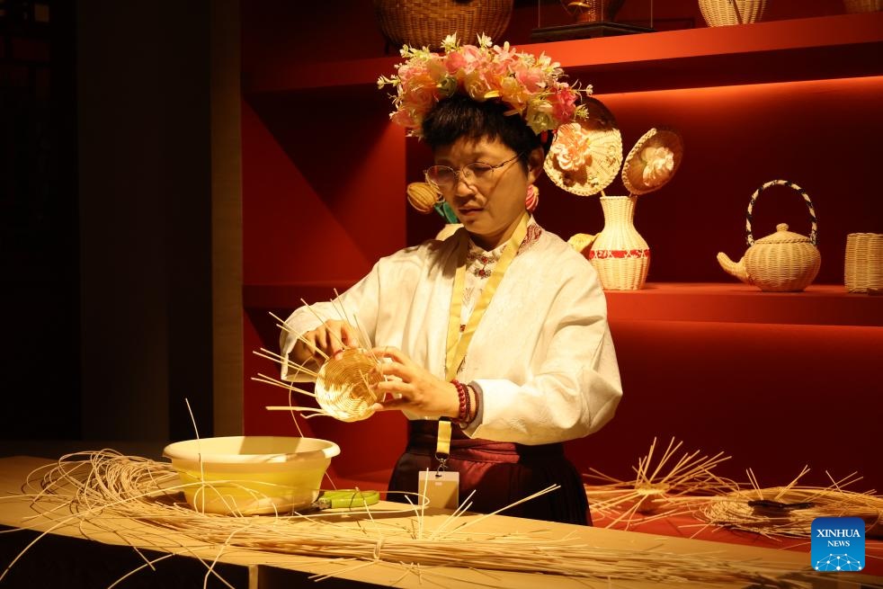 تقرير إخباري: بضيافة الصين .. السعودية تطلق مهرجان