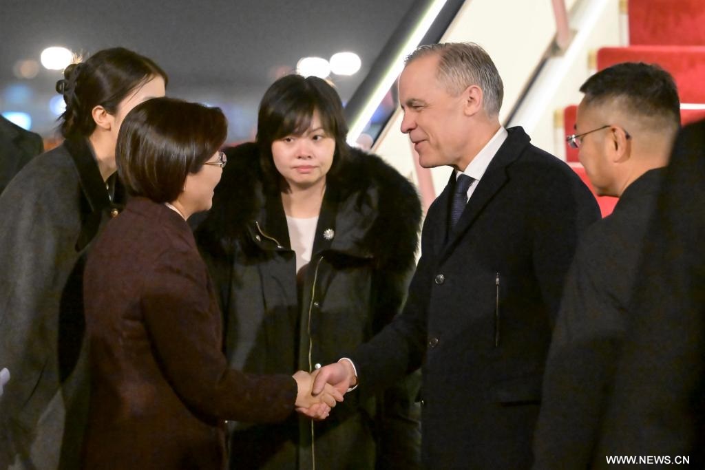 رئيس الوزراء الكندي يصل إلى بكين في زيارة رسمية