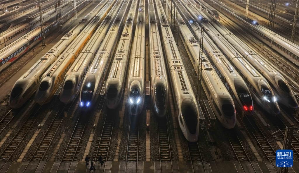 بدء موسم السفر لعيد الربيع في الصين لعام 2026