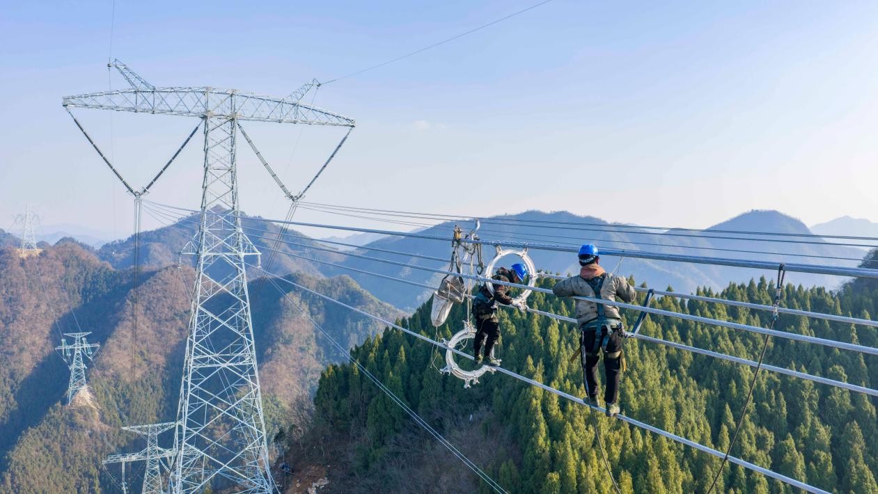 رقم تاريخي .. استهلاك الصين من الكهرباء تجاوز 10 تريليونات كيلوواط ساعة في عام 2025