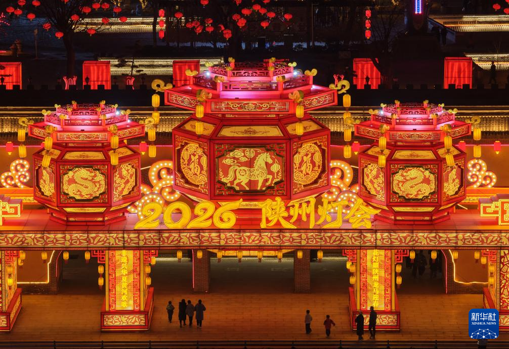 الفوانيس تُنير شانتشو استقبالا لعيد الربيع