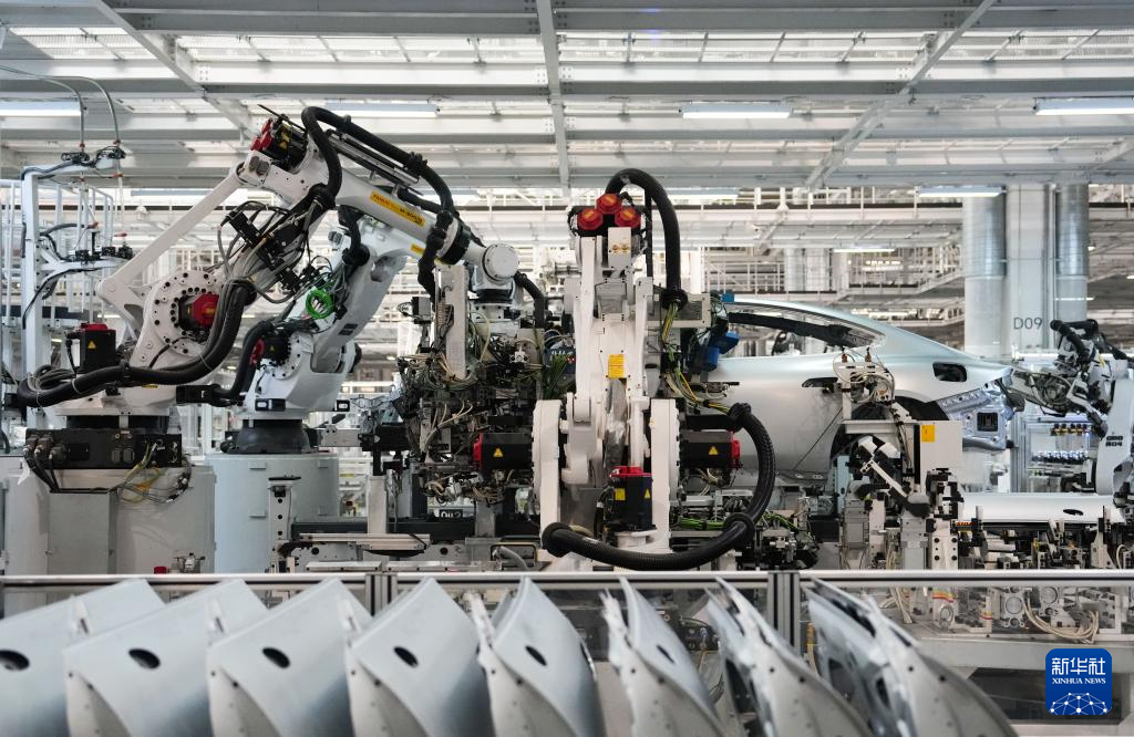 مصنع سيارات شياومي