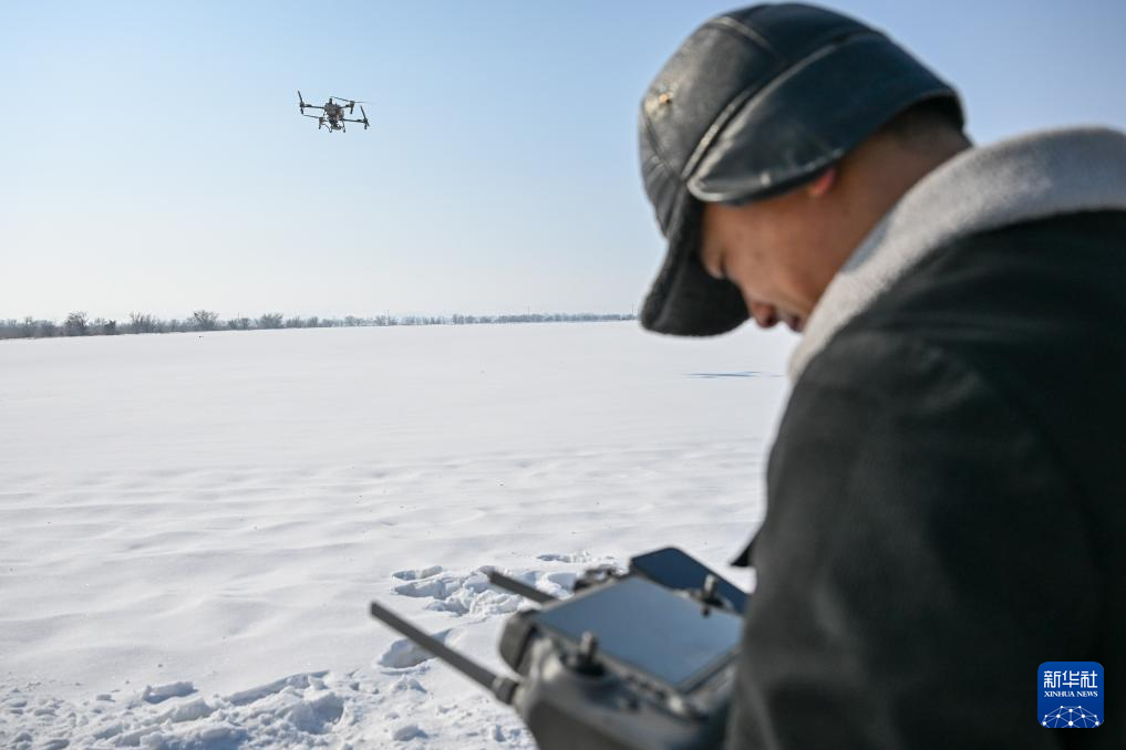 شينجيانغ تعتمد التكنولوجيا لتعزيز الاستعدادات لموسم زراعة الربيع وضمان الإمدادات الزراعية اللازمة