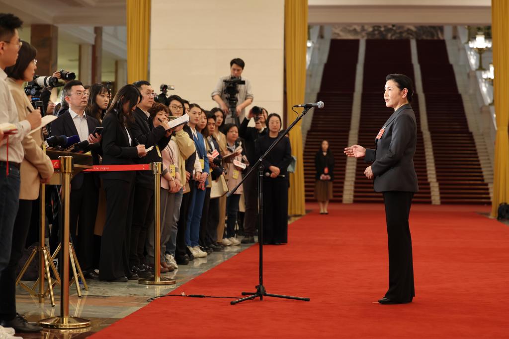 وزيرة العدل الصينية: الذكاء الاصطناعي محور رئيسي للتشريعات هذا العام