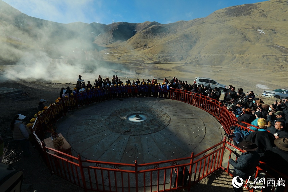 انطلاق موسم الحرث الربيعي في شيتسانغ وسط أجواء روحانية واحتفالية