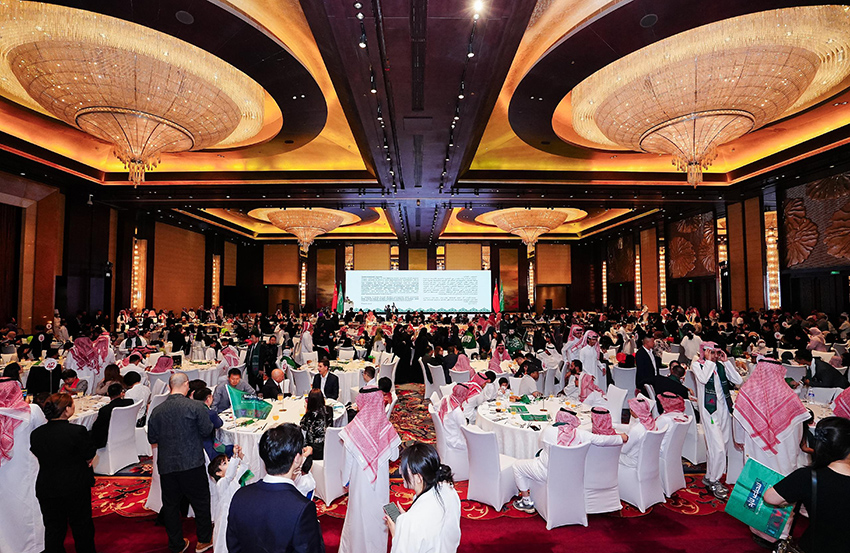 السفير السعودي لصحيفة الشعب اليومية أونلاين: التعاون السعودي الصيني يتجاوز المجالات التقليدية نحو شراكة اقتصادية أكثر تنوعاً وتقدماً