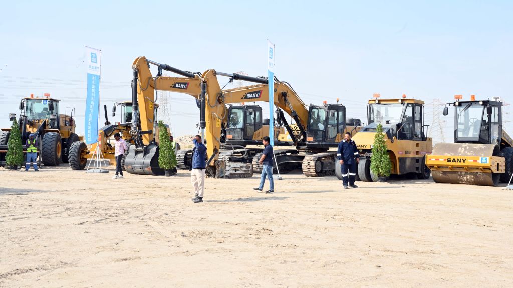 وضع حجر الأساس لمشروع محطة صرف صحي تنفذه شركة صينية في الكويت